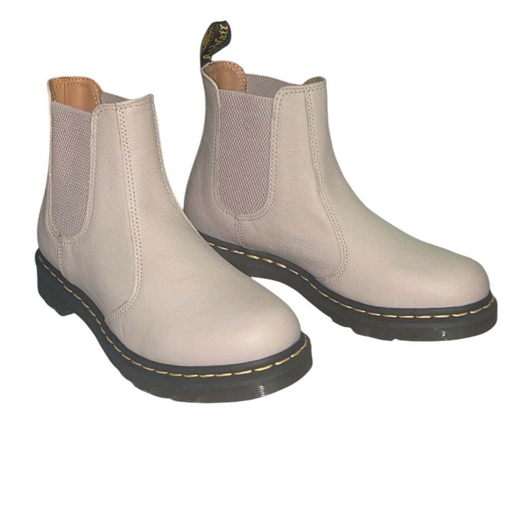 Dr. Martens 2976 Original Yellow and Black Sole. Leather Chelsea boot. Size 10